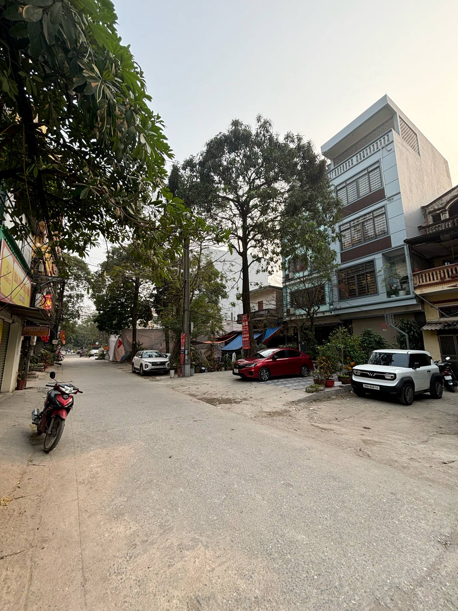 BÁN NHÀ ĐỊNH CÔNG HOÀNG MAI